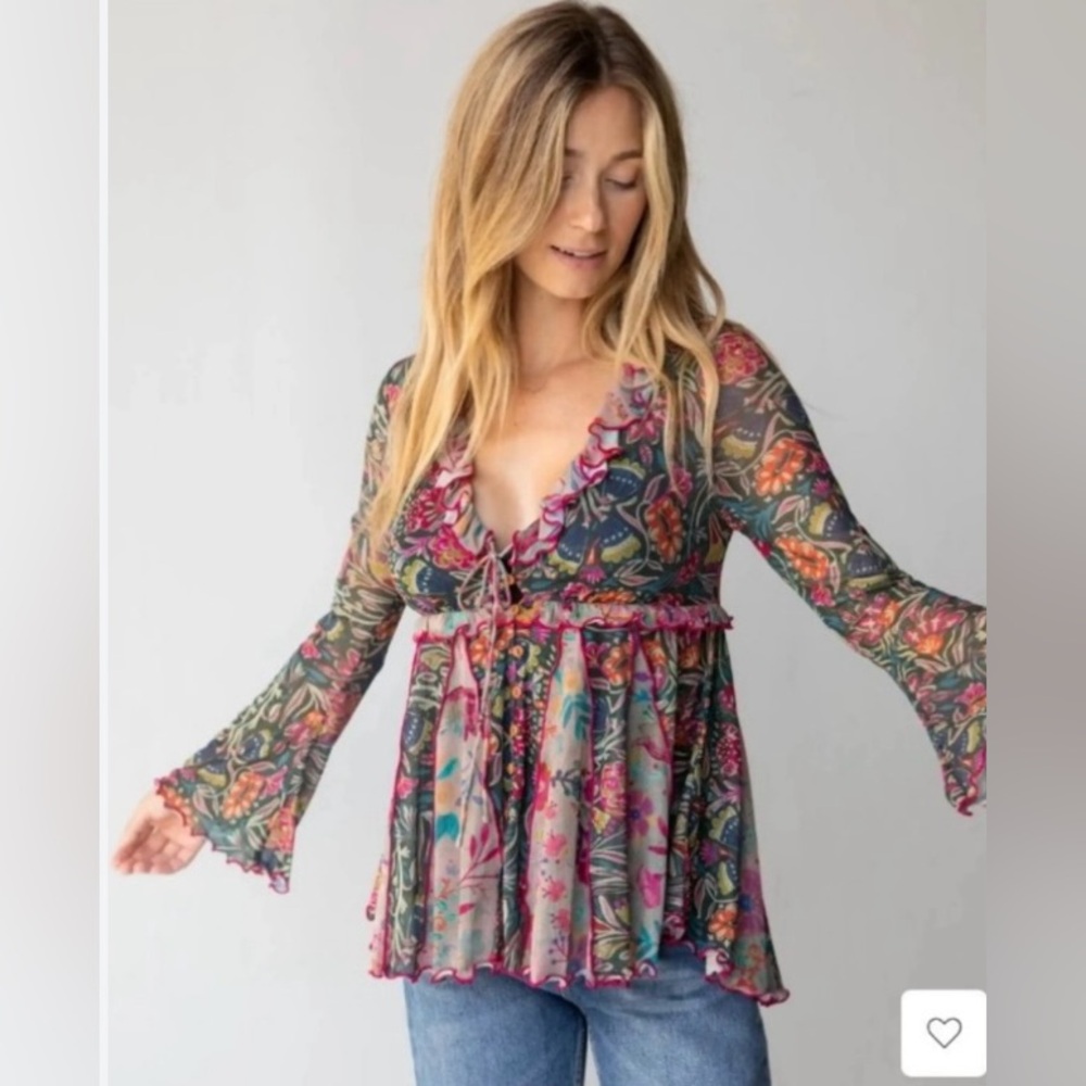 NWT SIERRA RUFFLE MESH TOP GREEN PAINTERLY VINES SMALL